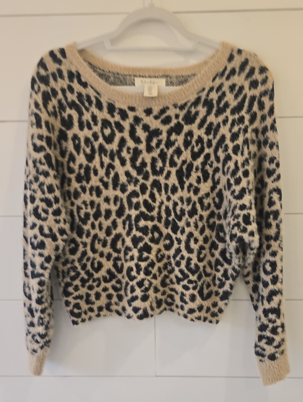 Jessica Simpson Beige and Black Leopard Print Crewneck Cozy Sweater